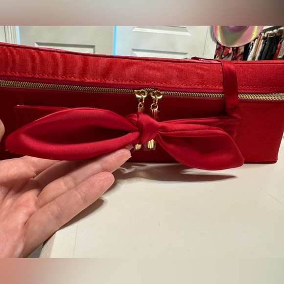 Estēe Lauder Holiday Edition Makeup Bag - Picture 5 of 15
